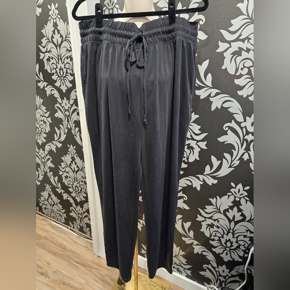 Fabletics Blaine Jogger XXL in Black, Brand New/Never Worn